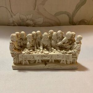 K’s Collection "The Last Supper” Miniature Figurine